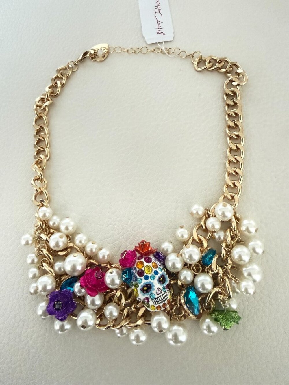 NWT BETSEY JOHNSON HALLOWEEN BIB NECKLACE FAUX PEARL SUGAR SKULL FLORAL $148 - Picture 2 of 7